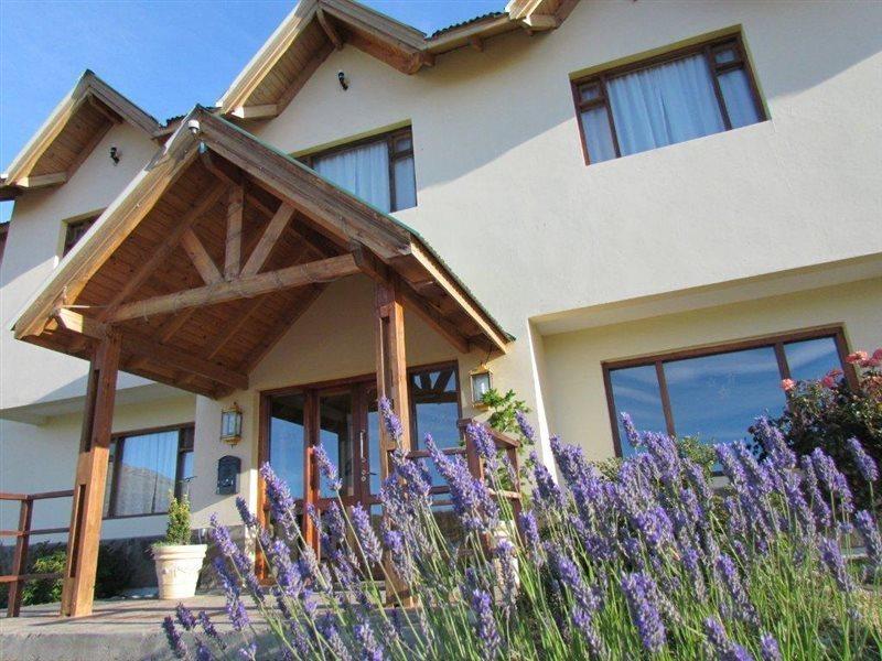 Meulen Hosteria Y Apart Hotel El Calafate Exterior photo