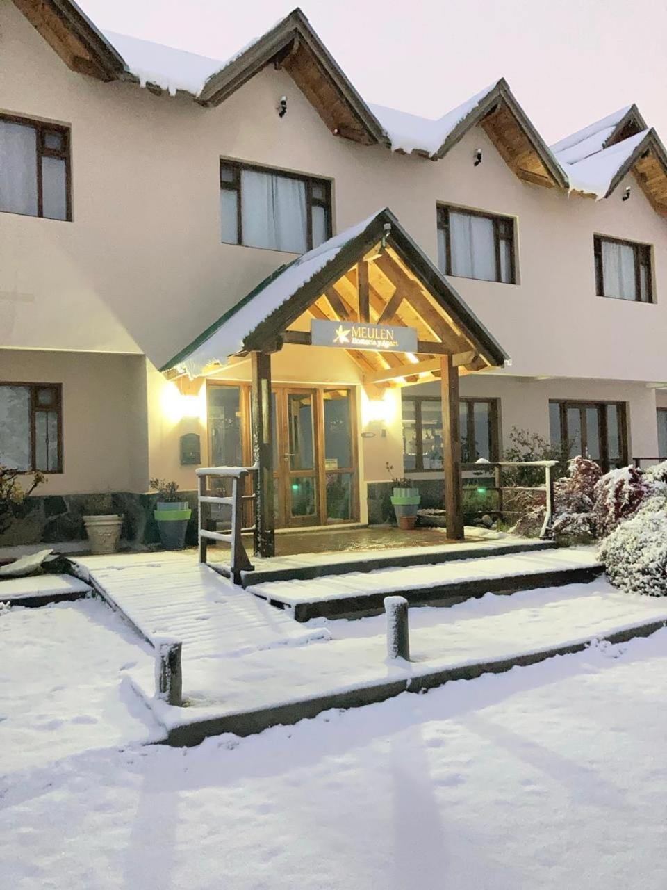 Meulen Hosteria Y Apart El Calafate Exterior photo